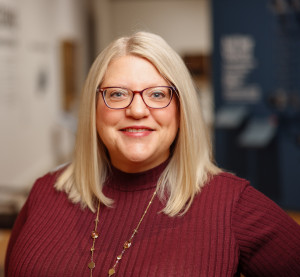 Laurie French headshot